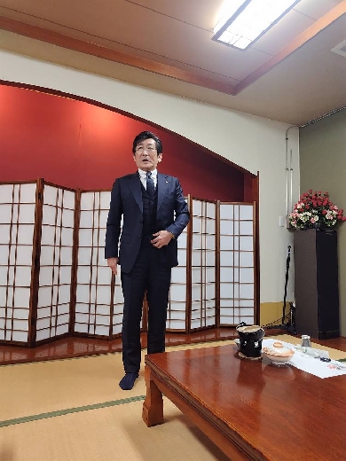 飯沼哲夫副支部長ご挨拶