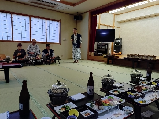 乾杯（横田支部長）