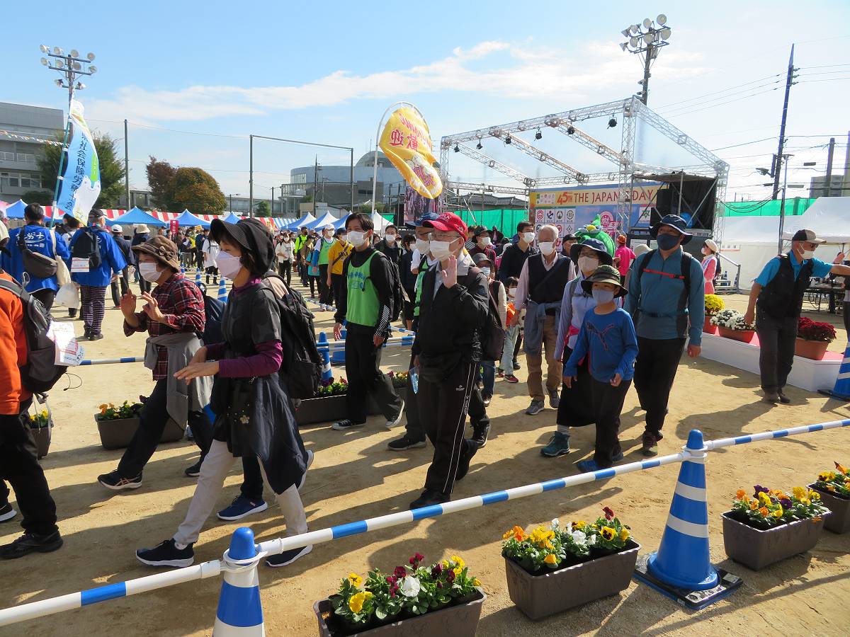 待ちに待ったスリーデーマーチ。みなさんとても明るく嬉しそうな表情です！